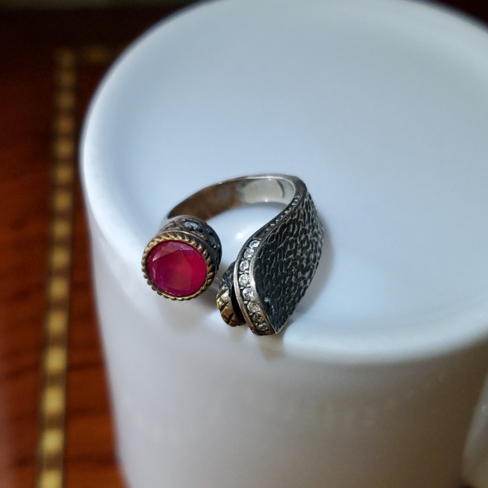 Unique 2-tone Ring
